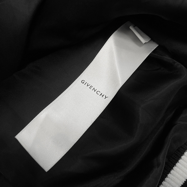 ブランドジャケット全体デザイン